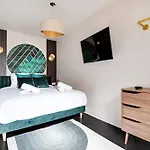 Victor Hugo - Trocadero Luxury Apartment